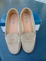 Mocassins 40, Kleding | Dames, Schoenen, Ophalen of Verzenden, Zo goed als nieuw, Instappers, Beige