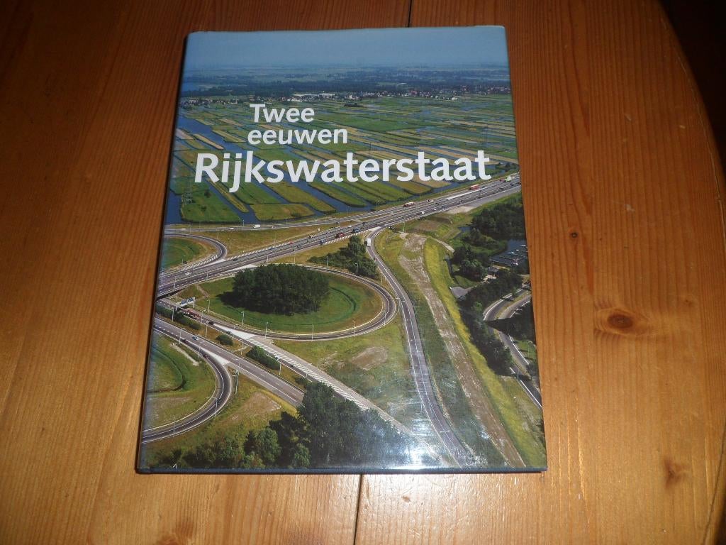 Twee eeuwen Rijkswaterstaat, Ophalen of Verzenden, 20e eeuw of later, Zo goed als nieuw