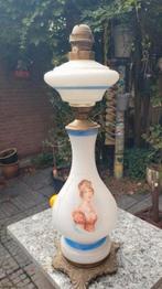 Mooie olielamp 50 cm hoog, Antiek en Kunst, Antiek | Lampen, Ophalen of Verzenden
