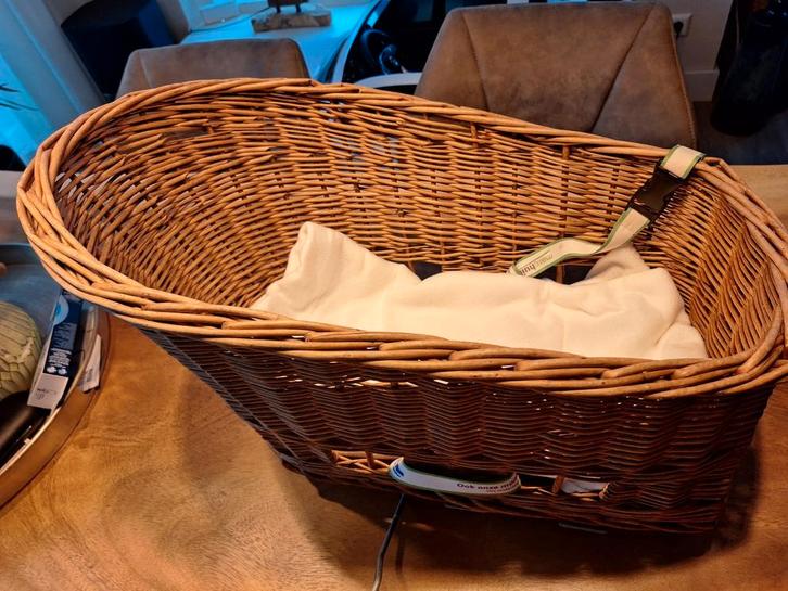 Leuke hondenfietsmand, Fietsen en Brommers, Fietsaccessoires | Fietsmanden, Zo goed als nieuw, Fietsmand, Ophalen of Verzenden