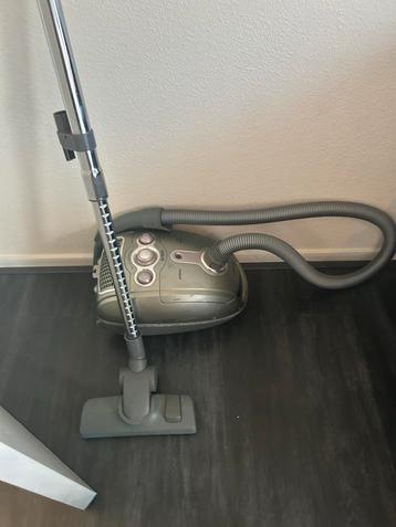 Gebruikte Stofzuiger - Krachtig! beschikbaar voor biedingen