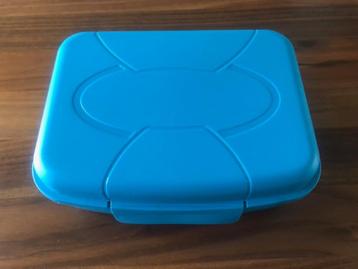 Nieuw turquoise broodtrommel, kunstof 18 X 14 cm, lunchbox beschikbaar voor biedingen