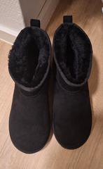 Nep uggs, Ophalen of Verzenden, Zo goed als nieuw, Zwart, Pantoffels of Sloffen