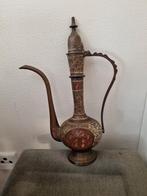 Antieke Koperen Theepot / Kan met Decoraties, Ophalen of Verzenden, Koper
