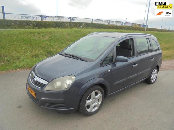 Opel Zafira Opel zafira 1.8 benzine 7 persoons airco trekhaa, Auto's, Opel, Te koop, Zafira, ABS, Airbags, Airconditioning, Boordcomputer
