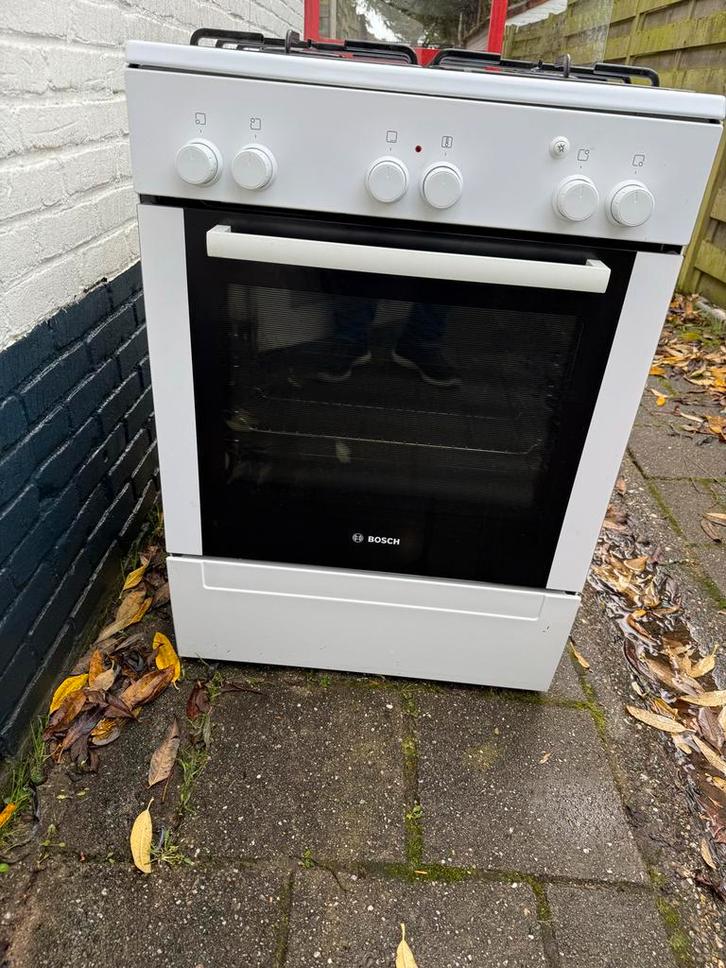 Bosch Vrijstaand Gasfornuis - Gebruikt, Witgoed en Apparatuur, Fornuizen, Gebruikt, Vrijstaand, Gas, 4 kookzones, 85 tot 90 cm