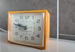 GE General Electric alarm clock  - Jaren 60/70 - geel, Ophalen of Verzenden, Gebruikt, Analoog, Wekker of Tafelklok