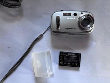 Samsung Digimax V700 (7MP, 3x zoom, 38-114mm, f/2.8-5.1) beschikbaar voor biedingen
