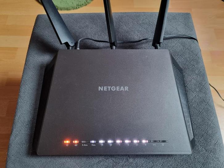 Netgear Nighthawk AC1900 (R7000) router., Computers en Software, Routers en Modems, Gebruikt, Ophalen