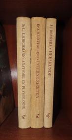 Antieke leerboeken voor de ziekenverpleging, 3x, 1956, Verzenden