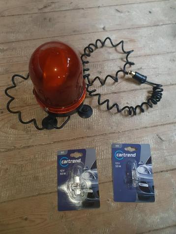 Zwaailicht met 2x reserve lampjes  beschikbaar voor biedingen