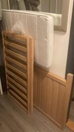 Ledinkant met matras (hoes even wassen), Ophalen, Gebruikt