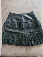 Nikkie rokje maat 34 zwart. lether look, Zwart, Ophalen of Verzenden, Zo goed als nieuw, Maat 34 (XS) of kleiner