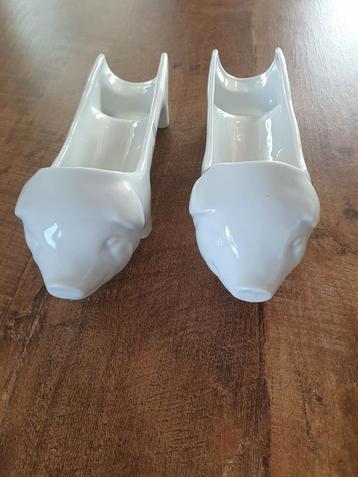 Franse vintage schaaltjes voor worst wit aardewerk varkens beschikbaar voor biedingen