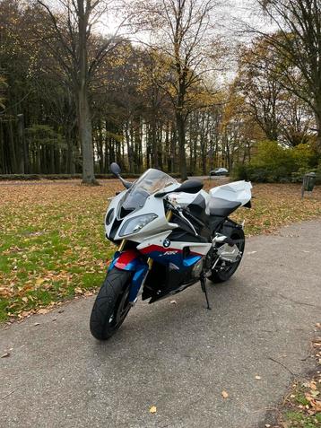 Bmw S1000RR volledig dealer onderhouden beschikbaar voor biedingen