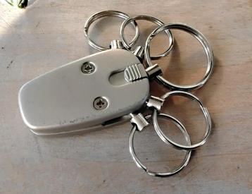 Sleutelhanger met snelsluiting  beschikbaar voor biedingen