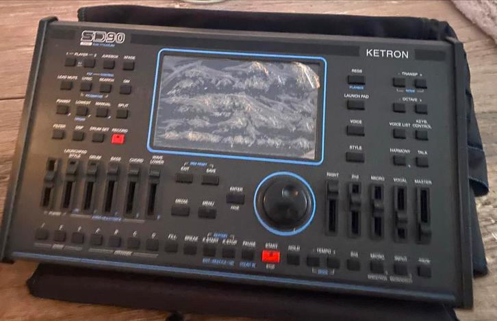 Ketron SD90 Arrangementmodule - Compleet met Doos & Factuur, Muziek en Instrumenten, Soundmodules, Zo goed als nieuw, Overige merken