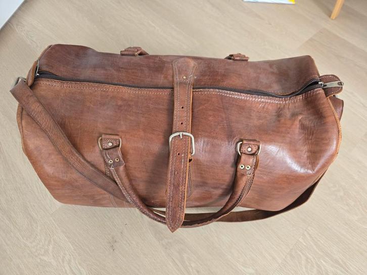 Leren weekendtas bruin leer, Sieraden, Tassen en Uiterlijk, Tassen | Reistassen en Weekendtassen, Bruin, 60 tot 80 cm, 30 cm of meer