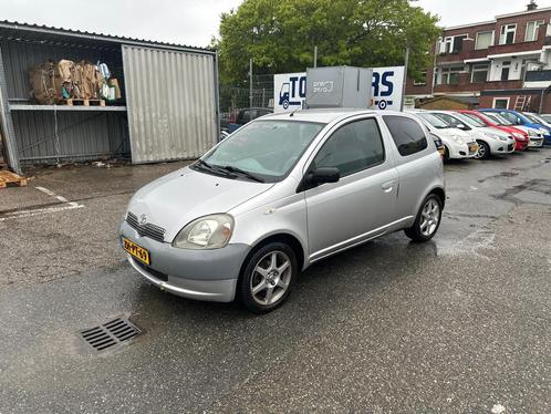 Toyota Yaris 1.0-16V VVT-i Terra, Auto's, Toyota, Bedrijf, Te koop, Yaris, ABS, Airbags, Boordcomputer, Radio, Startonderbreker