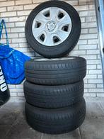 Banden + Velgen Renault Clio Estate 2015, Auto-onderdelen, Banden en Velgen, Ophalen, Gebruikt, 15 inch, Banden en Velgen