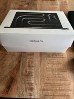 MacBook M3 Pro 14 inch 11c/14gpu 18gb + Hoes & MX Master 3S, Qwerty, Overige groottes, 512 GB, Zo goed als nieuw