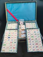 Vintage Mahjong Spel in Koffer, Gebruikt, Onbekend, Ophalen of Verzenden, Drie of vier spelers