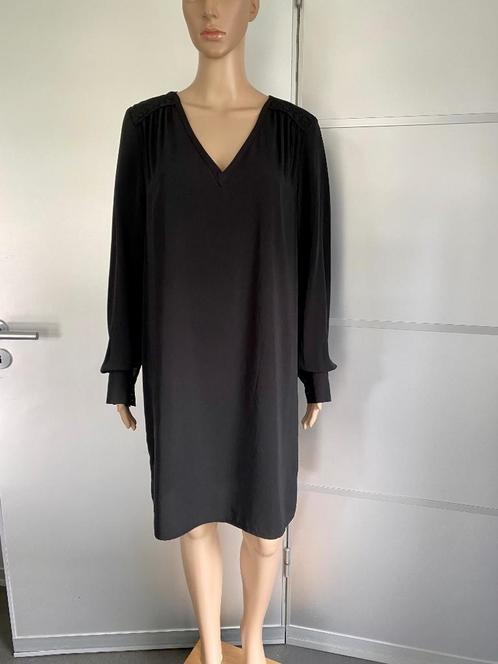 i74 basic jurk maat 42=L jurkje zwart, Kleding | Dames, Jurken, Zo goed als nieuw, Maat 42/44 (L), Zwart, Knielengte, Ophalen of Verzenden