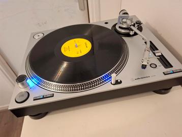 Audio Technica platenspelee AT LP 1401 XT beschikbaar voor biedingen
