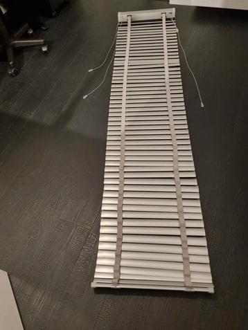Aluminium luxaflex 51 br x 232 h beschikbaar voor biedingen