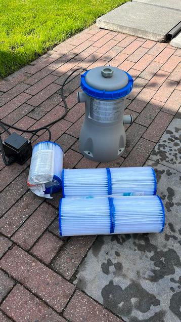 Zwembad pomp bestway #58368 beschikbaar voor biedingen