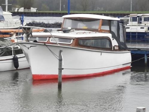 Waterland Kajuitboot, Watersport en Boten, Motorboten en Motorjachten, Gebruikt, Staal, 6 tot 9 meter, Benzine, Binnenboordmotor