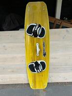 Kiteboard met tas, Watersport en Boten, Kitesurfen, Gebruikt, Twintip, Kiteboard, Ophalen of Verzenden