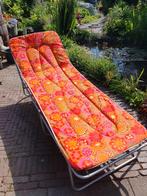 Vintage ligbed of stretcher. Jaren 70. Oranje, rood., Tuin en Terras, Ophalen, Gebruikt, Verstelbaar