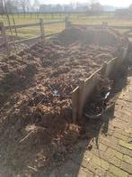 stro vrij paardenmest, Ophalen, Mest