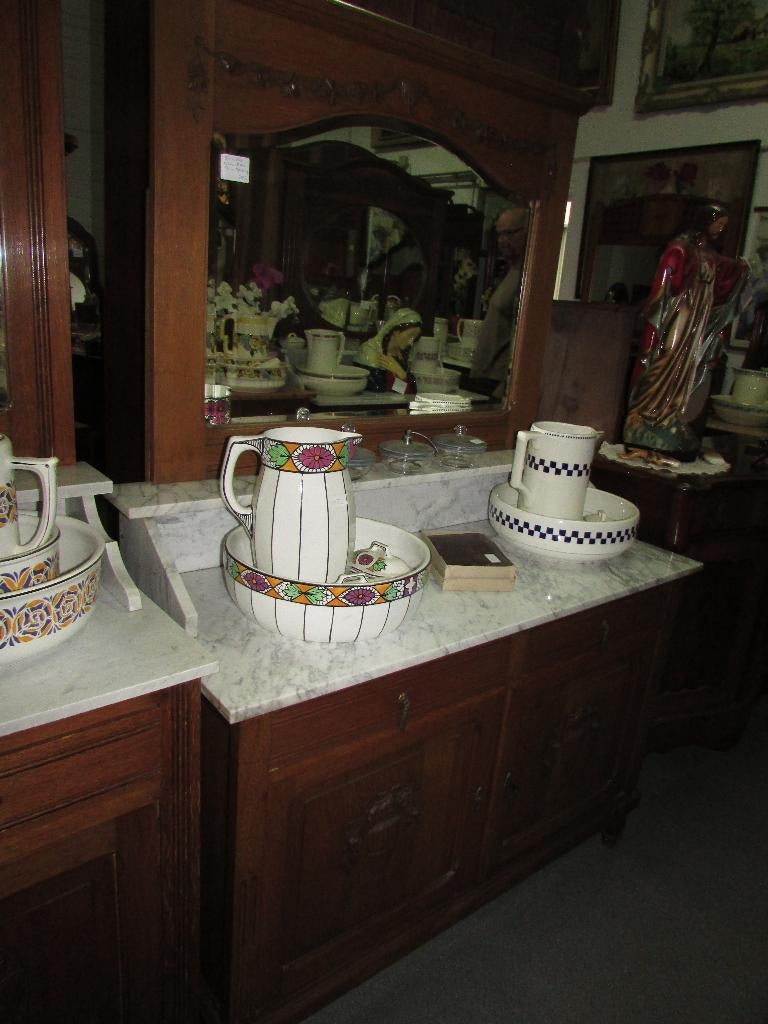 antieke commode kaptafel met marmerblad en spiegel 295,00, 100 tot 150 cm, 200 cm of meer, Zo goed als nieuw, Hout