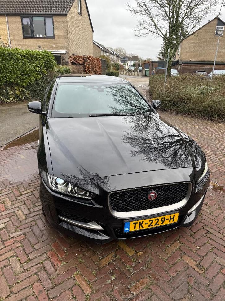 Jaguar XE 2.0 163pk E-performance Automaat 2018 Zwart, Auto's, Jaguar, Particulier, XE, ABS, Achteruitrijcamera, Airbags, Airconditioning