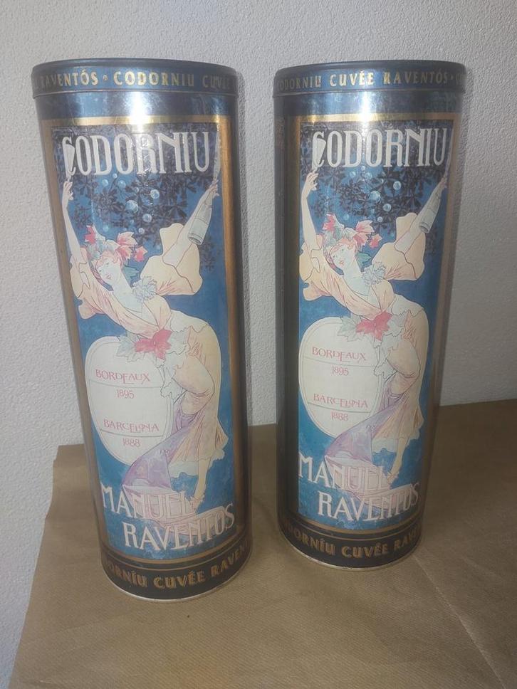 2 prachtige hoge blikken van Codorniu, Verzamelen, Blikken, Zo goed als nieuw, Overige, Overige merken, Ophalen of Verzenden