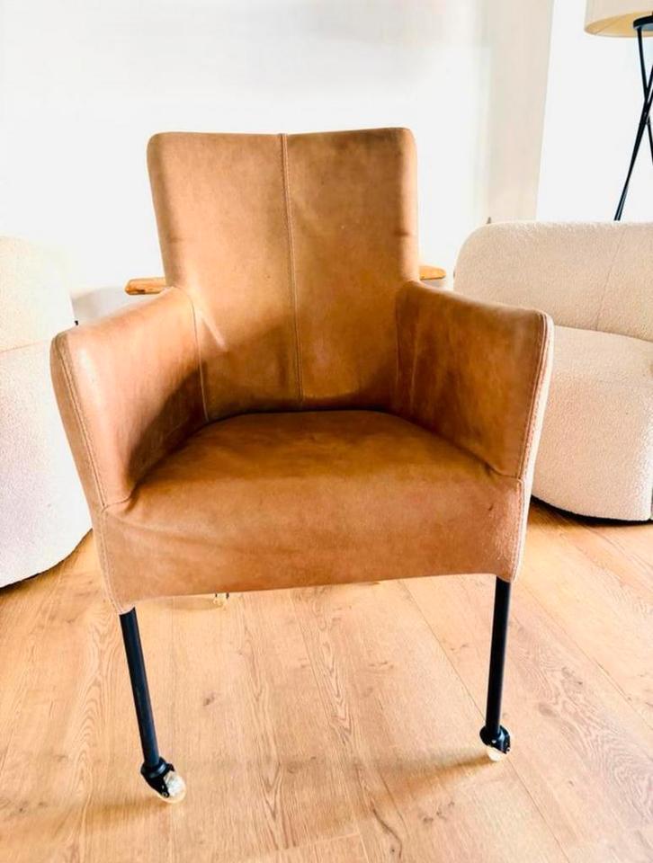 4 Prachtige lerenstoel met leuning en wielen, Huis en Inrichting, Stoelen, Zo goed als nieuw, Vijf, Zes of meer stoelen, Bruin