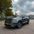Volkswagen T-Roc 1.5 TSI 150pk 7-DSG 2022 Grijs Panoramadak, 1498 cc, Euro 6, 4 cilinders, 1253 kg