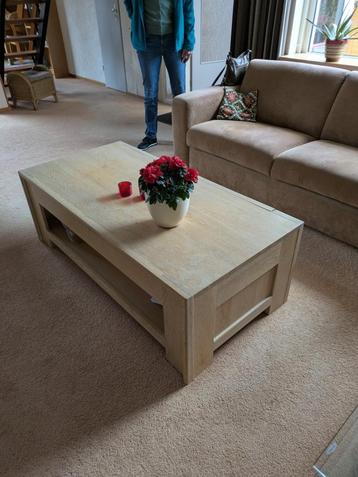 salontafel beschikbaar voor biedingen