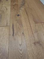 105 M2 MASSIEF EIKEN 10 CM BREED GEROOKT EN NATUREL GEOLIED, Ophalen of Verzenden, Nieuw, 75 m² of meer, Parket