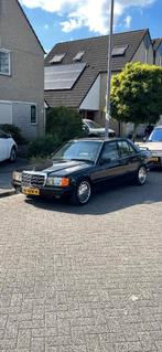 Mercedes-Benz 190E 1985 W201, Automaat, Achterwielaandrijving, Beige, 4 cilinders