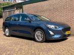 Ford Focus 1.0 Ecoboost 125pk 2019 volledig ford onderhouden, Auto's, 65 €/maand, Zwart, Origineel Nederlands, Stationwagon