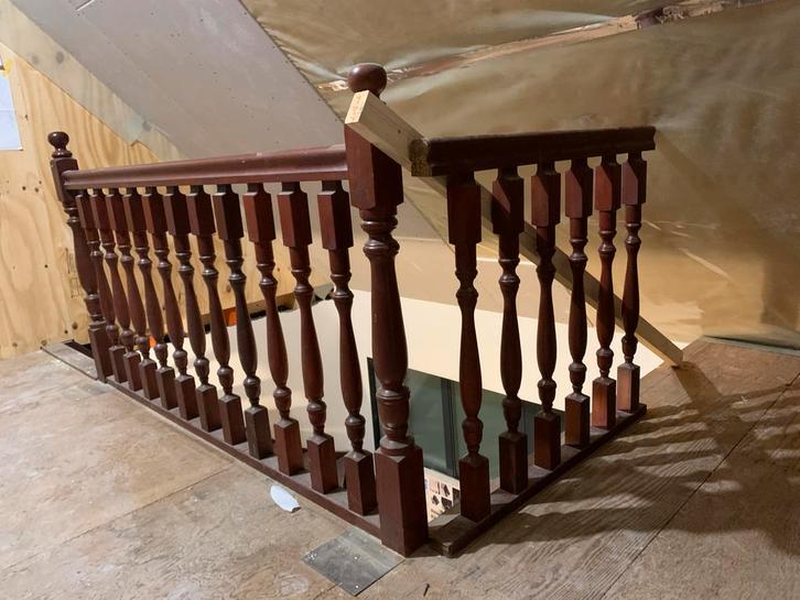 Gebruikt Traphek / balustrade in Meranti Hout, Doe-het-zelf en Verbouw, Deuren en Horren, Gebruikt, Overige typen, Minder dan 200 cm