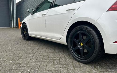 VW Golf velgen en banden - MOMO Heritage 6 met Michelin Cup, Auto-onderdelen, Banden en Velgen, Banden en Velgen, Zomerbanden
