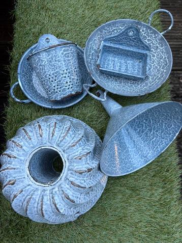 Emaille grijs gewolkt Brocante beschikbaar voor biedingen