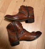 Cognac leren italiaanse laarzen met studs 40, Bruin, Lage of Enkellaarzen, Ophalen of Verzenden, Gedragen