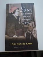 Lody van de Kamp - Sara, het meisje dat op transport ging, Boeken, Historische romans, Ophalen of Verzenden, Zo goed als nieuw