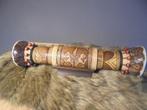 Zeldzame, prachtige dubbelzijdige djembe / teponaztli., Muziek en Instrumenten, Percussie, Ophalen of Verzenden, Gebruikt, Trommel