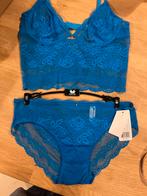 Wacoal bh bralette maat m of L NIEUW!! Bh nu €25,-, Kleding | Dames, Ondergoed en Lingerie, Ophalen of Verzenden, BH